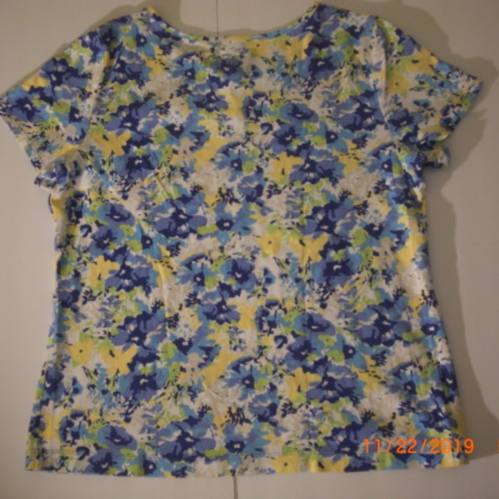 Summer Top With Beautiful Flower Print